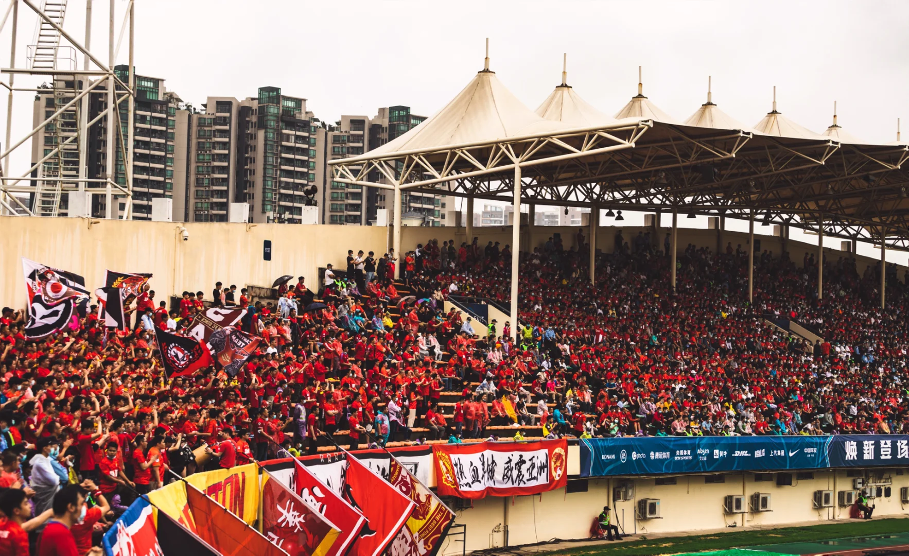 广州恒大挑战山东鲁能，一场硬仗