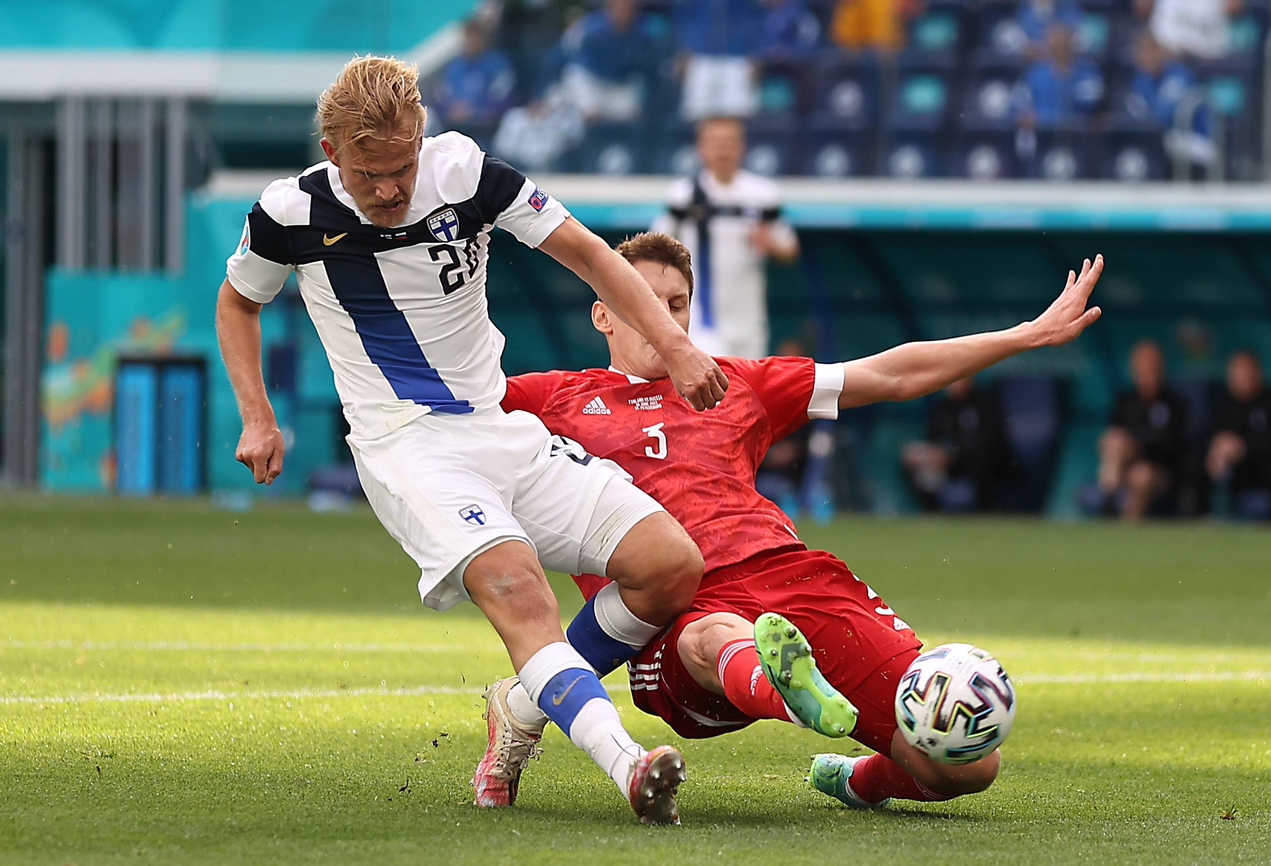 精彩足球比赛等待开启,球队准备充分 精彩足球比赛等待开启,球队准备充分