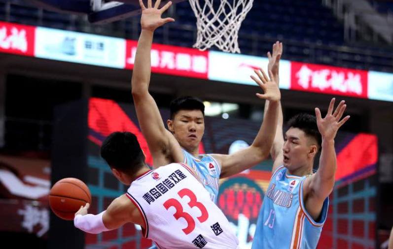 人双塔统治内线,轻松击败对手的简单介绍 人双塔统治内线,轻松击败对手的简单介绍