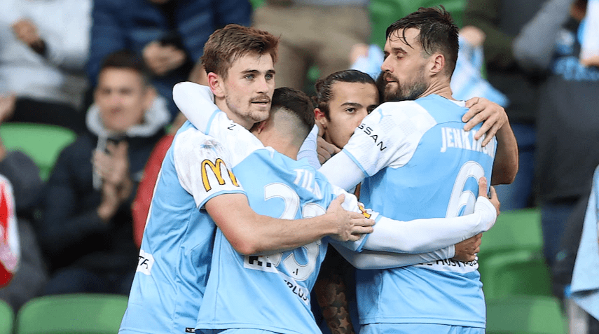 包含国际友谊赛即将展开，球员们准备就绪的词条