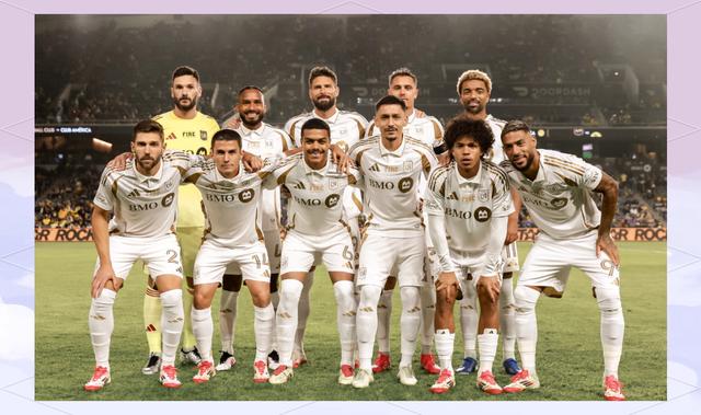 开云体育入口-美国足球队球员当选赛季最佳