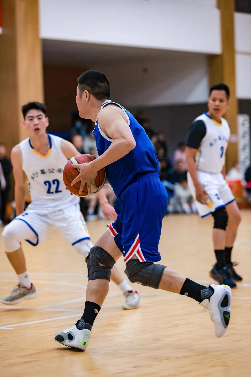 包含湖北队力克长沙篮球队,晋级神奇的词条 包含湖北队力克长沙篮球队,晋级神奇的词条