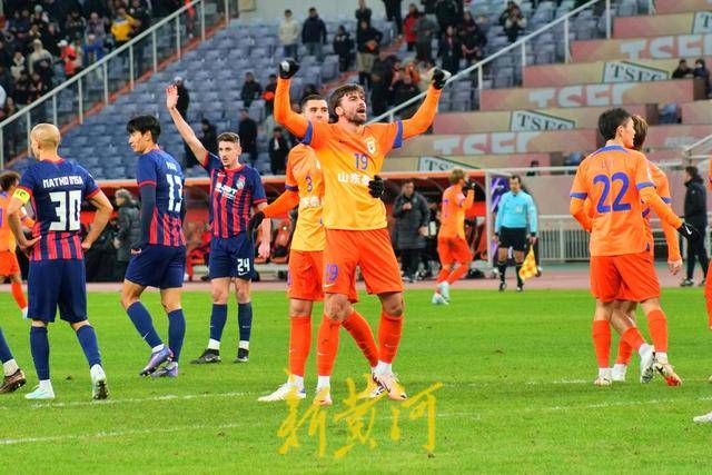 开云体育下载-狼队主场一球小胜，继续英超保级之路的简单介绍