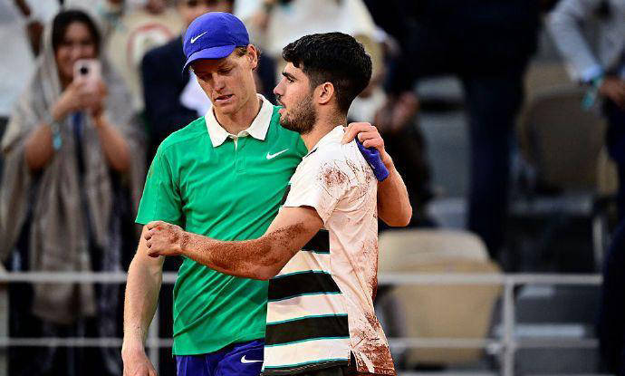 关于阿尔及利亚击败世界冠军,夺得马拉松铜牌的信息 关于阿尔及利亚击败世界冠军,夺得马拉松铜牌的信息