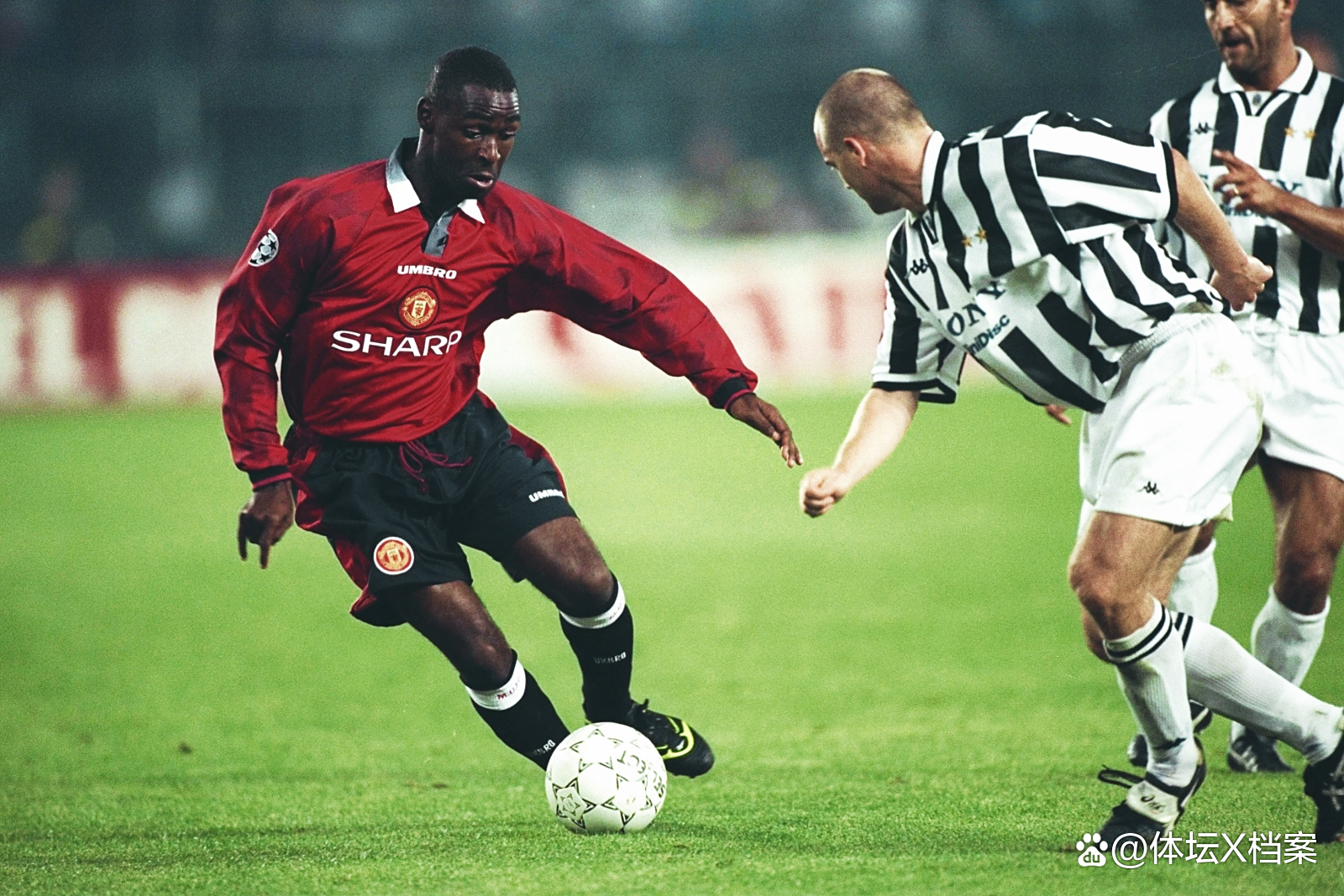 关于射手榜变动频繁,英超前锋争夺激烈的信息 关于射手榜变动频繁,英超前锋争夺激烈的信息