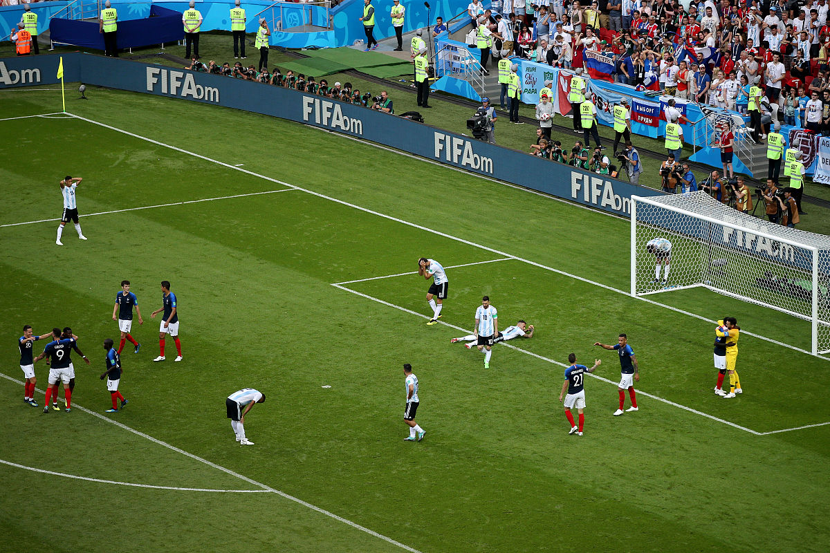 克罗地亚队在国际足球比赛中斩获胜利