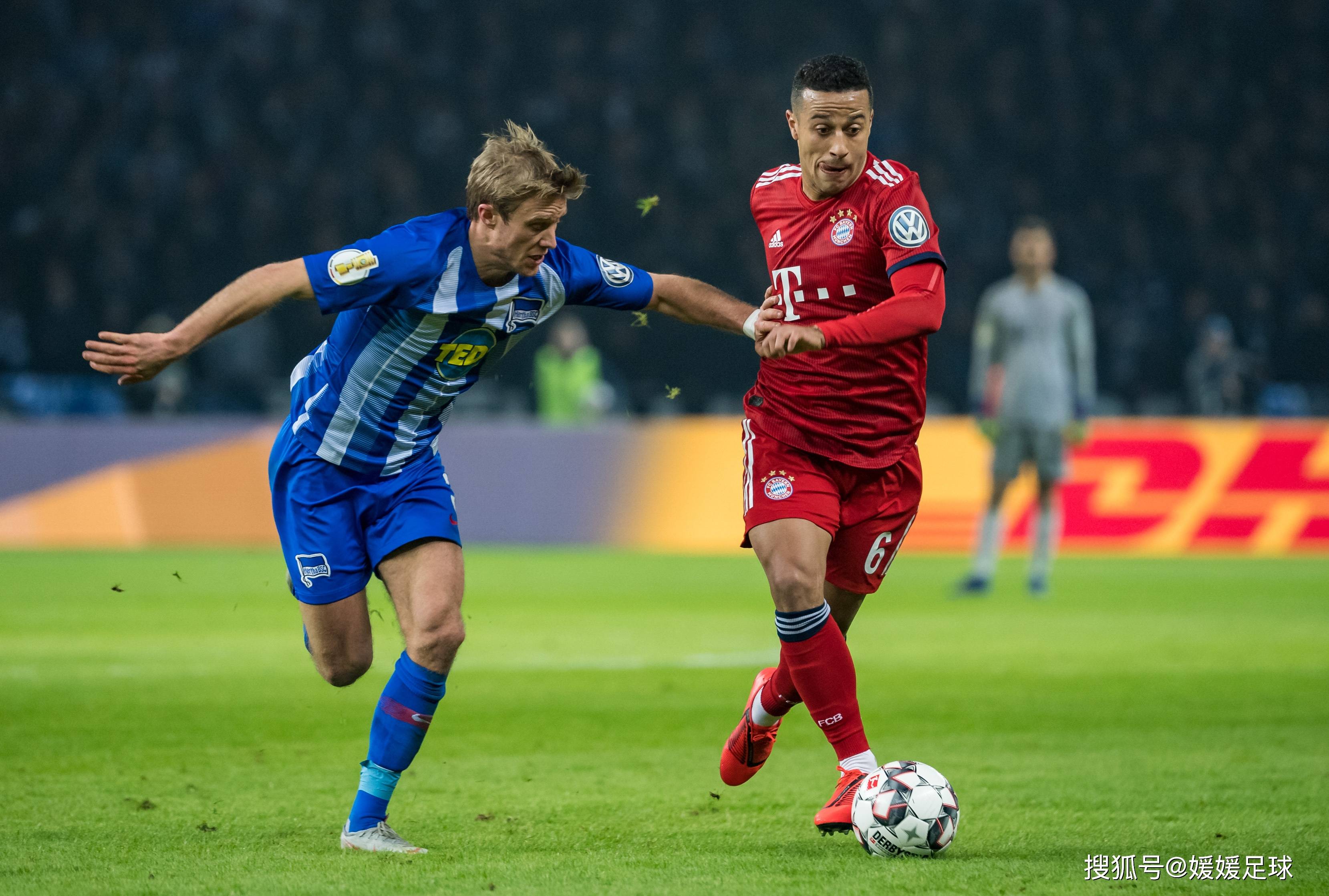 关于弗赖堡客场踢平对手，保住不败纪录的信息