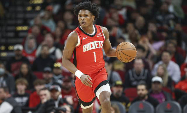 包含巴西举行棒球比赛，火箭表现压倒性的词条