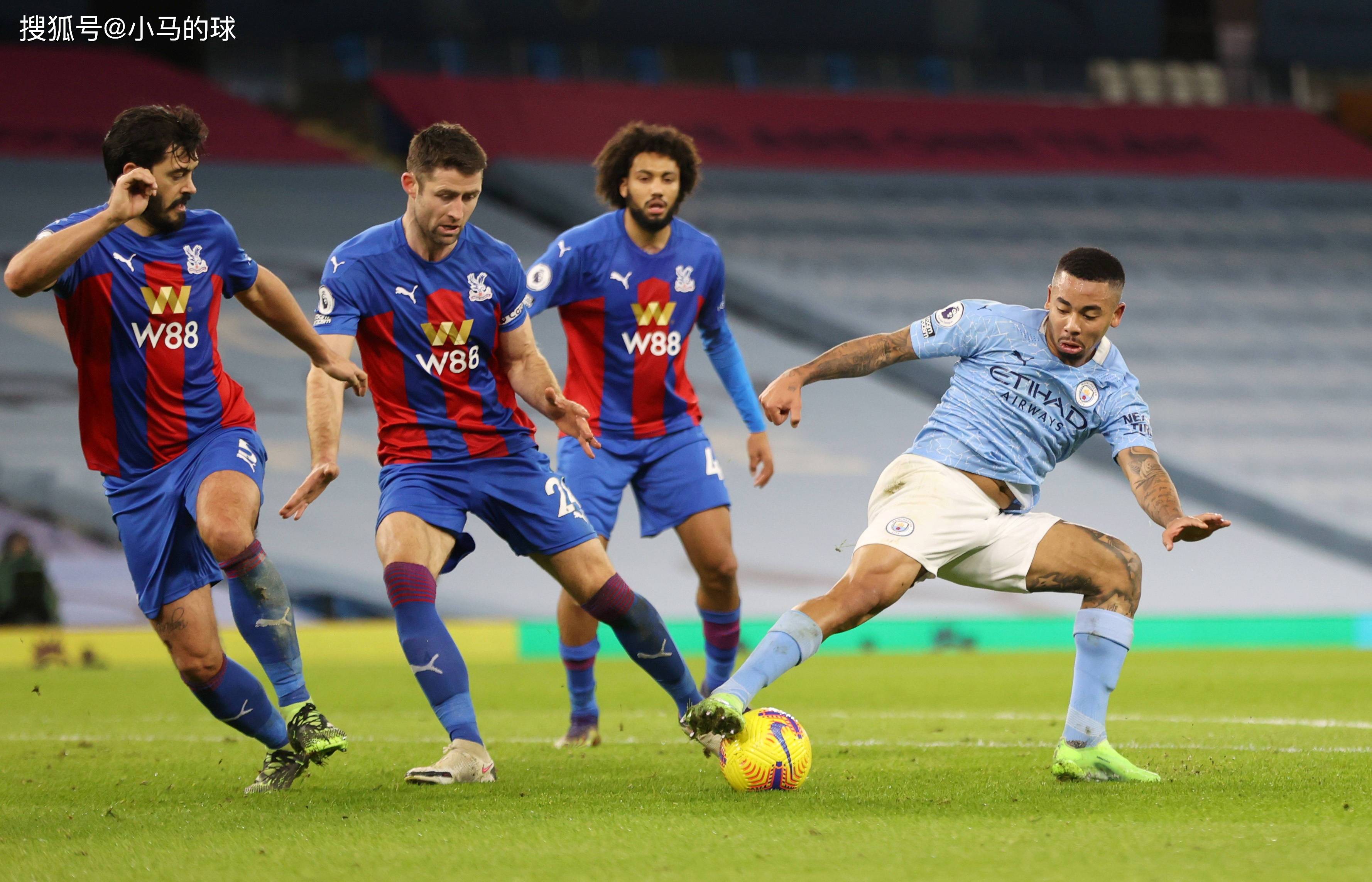 曼城防守线表现出色，迎战重要对手