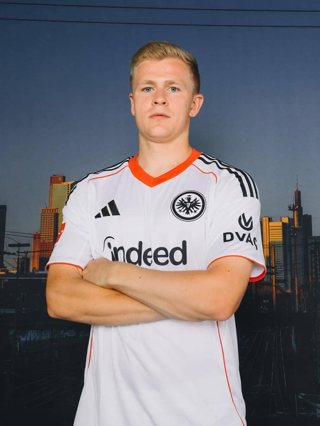 法兰克福队发挥稳定，稳定取胜领先的简单介绍