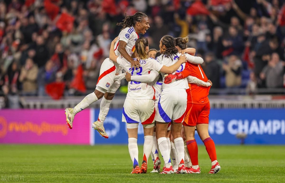 开云官网-里昂球队联手取胜，继续跻身积分榜前列