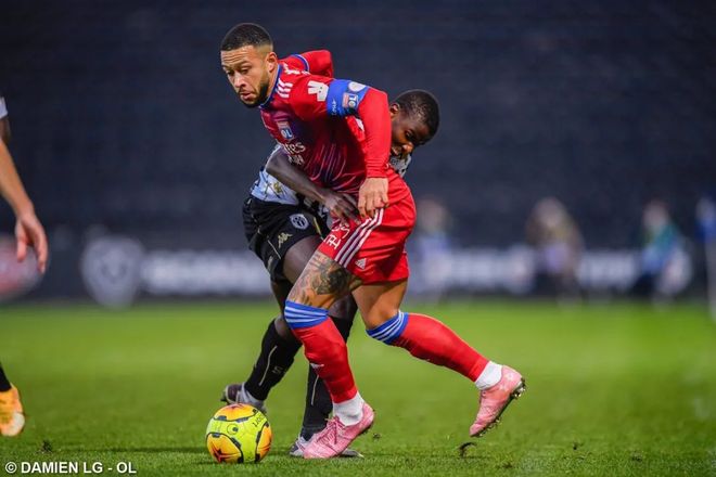 里昂球队联手取胜,继续跻身积分榜前列 里昂球队联手取胜,继续跻身积分榜前列