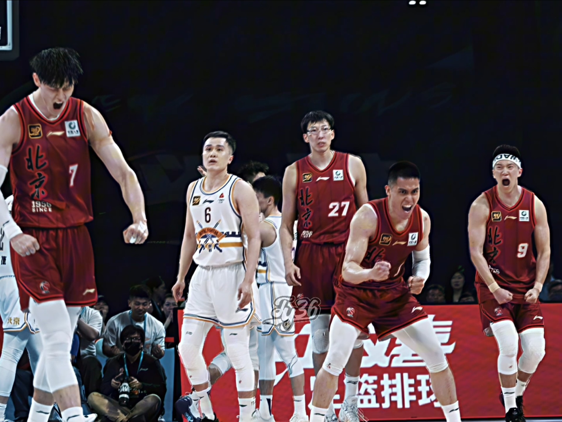 人中锋再次领衔:球队明星誓要登上巅峰的简单介绍 人中锋再次领衔:球队明星誓要登上巅峰的简单介绍