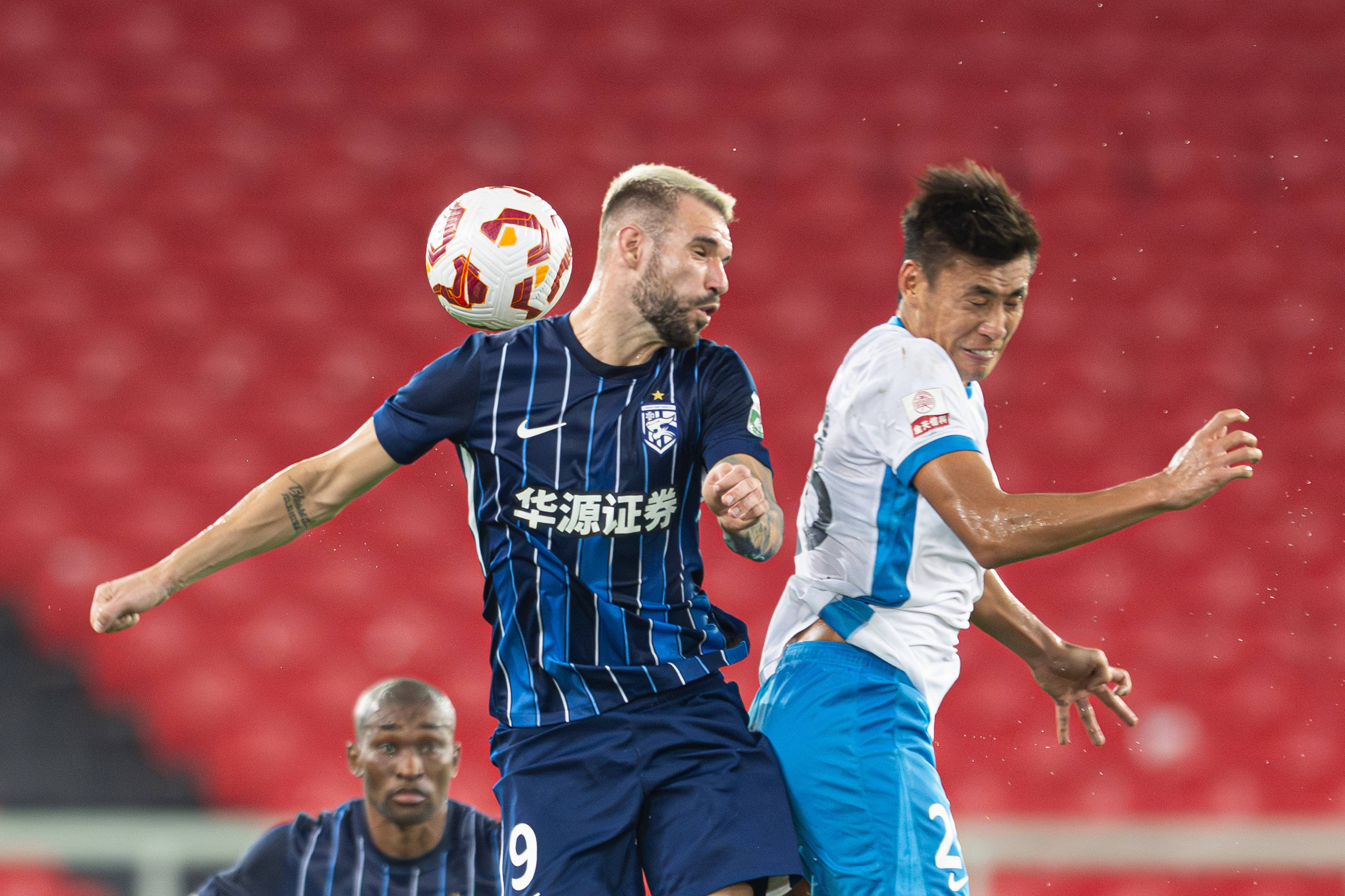 张呈栋在比赛中表现出色,球迷们赞不绝口的简单介绍 张呈栋在比赛中表现出色,球迷们赞不绝口的简单介绍