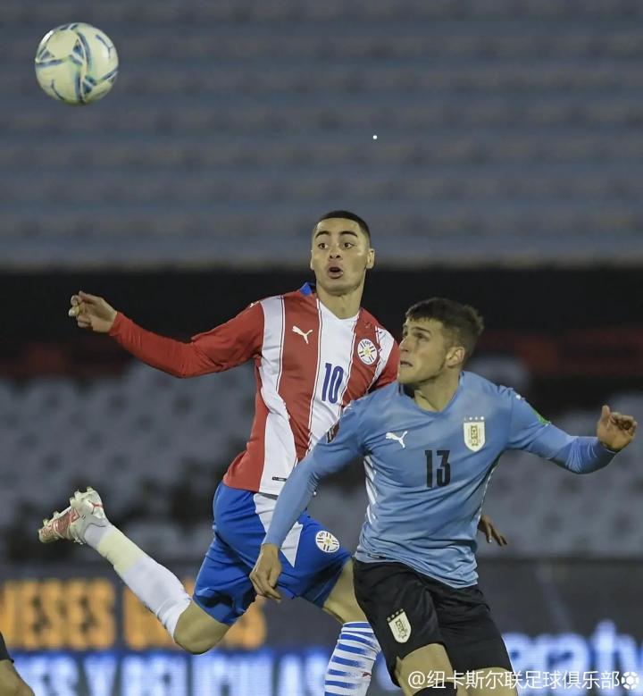 开云官网-包含平分秋色：足球赛场上角逐白热化的词条