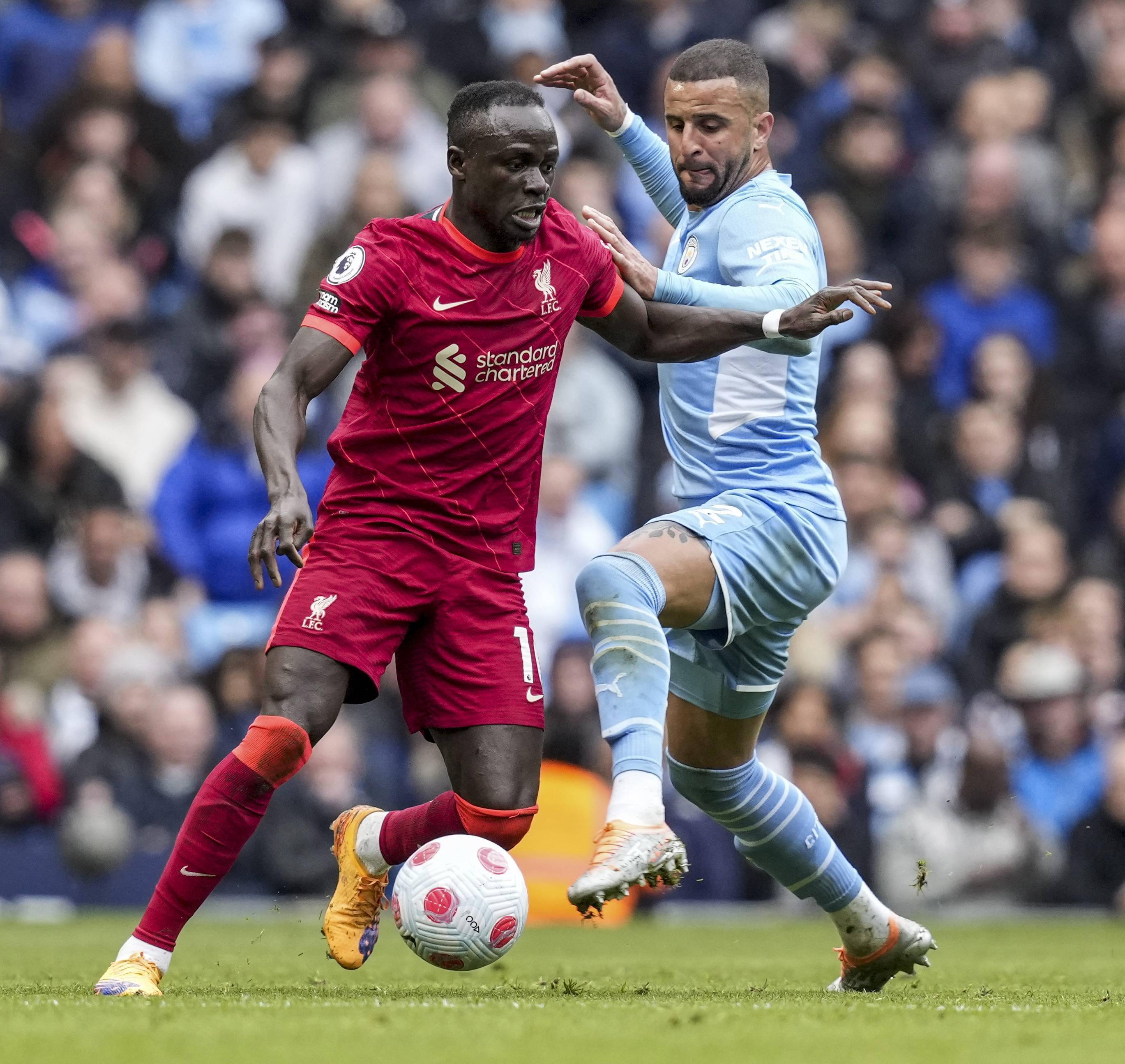 关于英格兰队战平保加利亚，积分暂居第二的信息