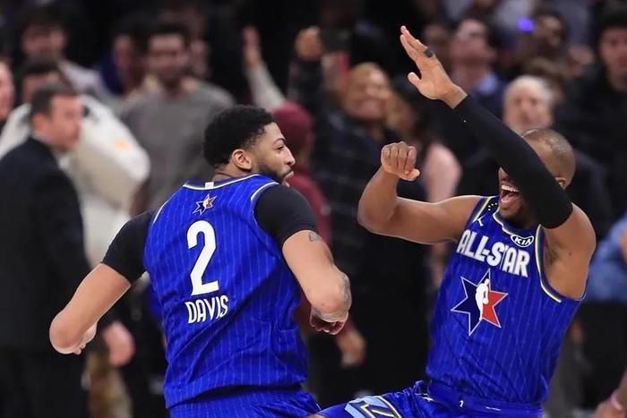 众球星齐聚一堂，创造新的伟大时刻