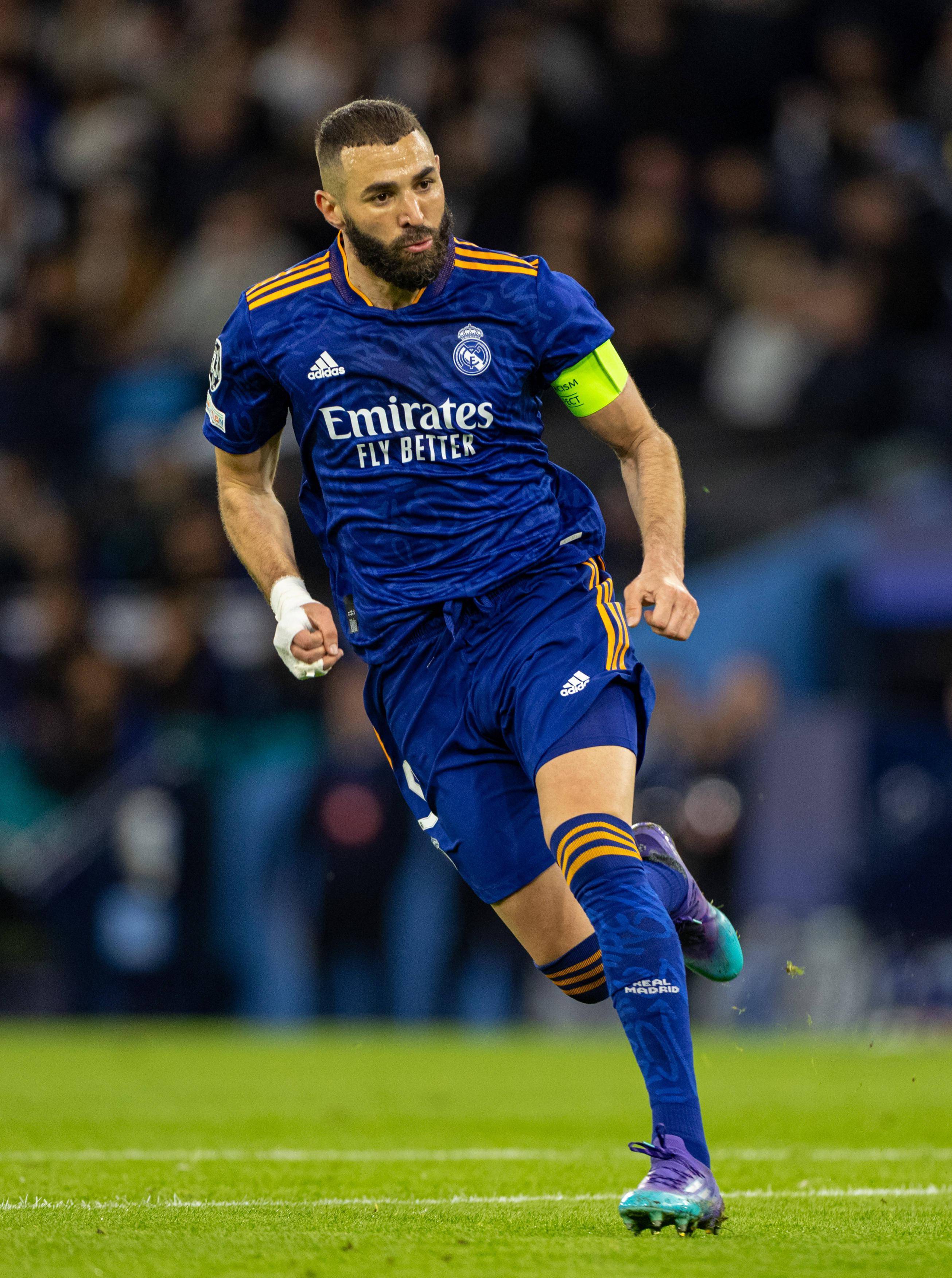 开云体育下载-皇马备战欧冠半决赛，全力攻关斩将