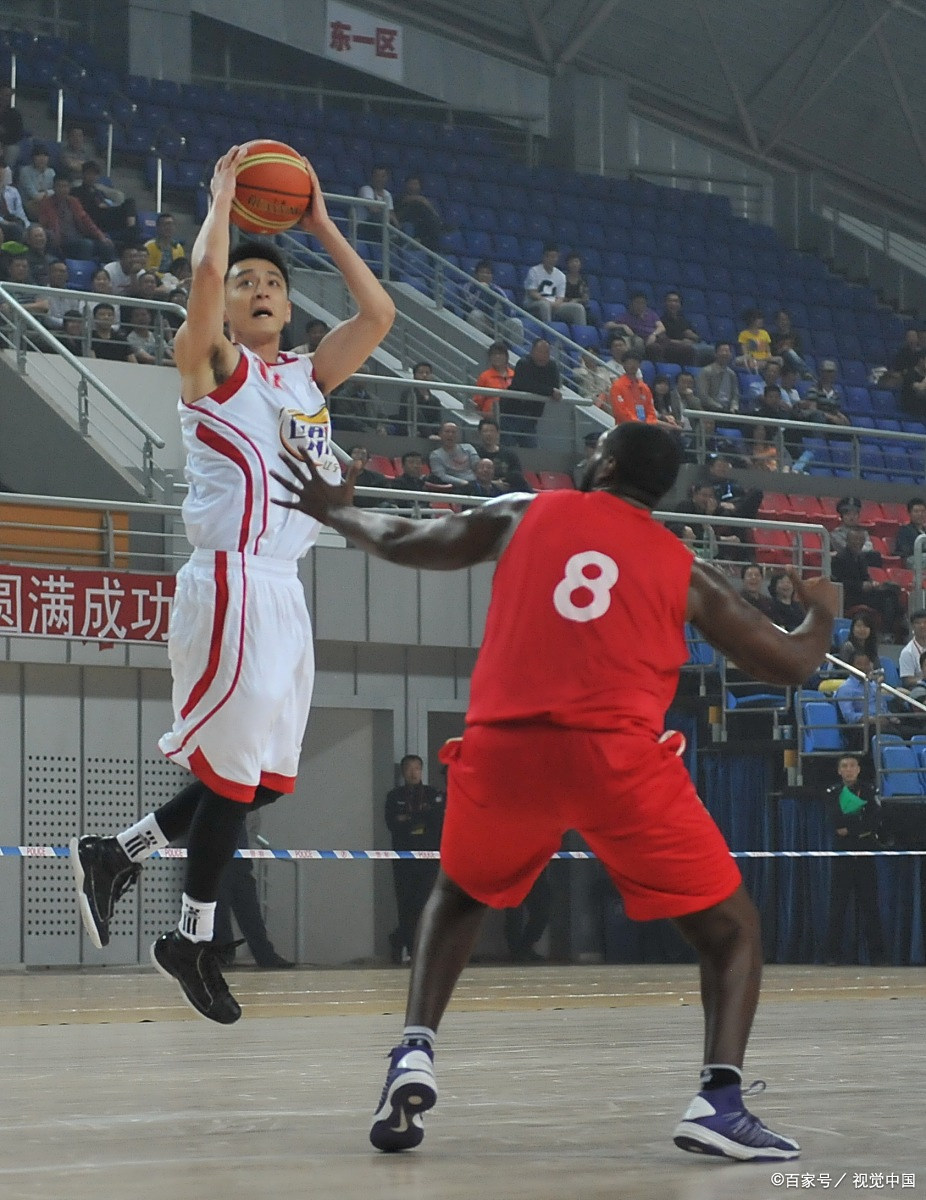 某球员因表现出色获得周最佳,展现出强大的个人能力和团队拼搏的简单介绍 某球员因表现出色获得周最佳,展现出强大的个人能力和团队拼搏的简单介绍