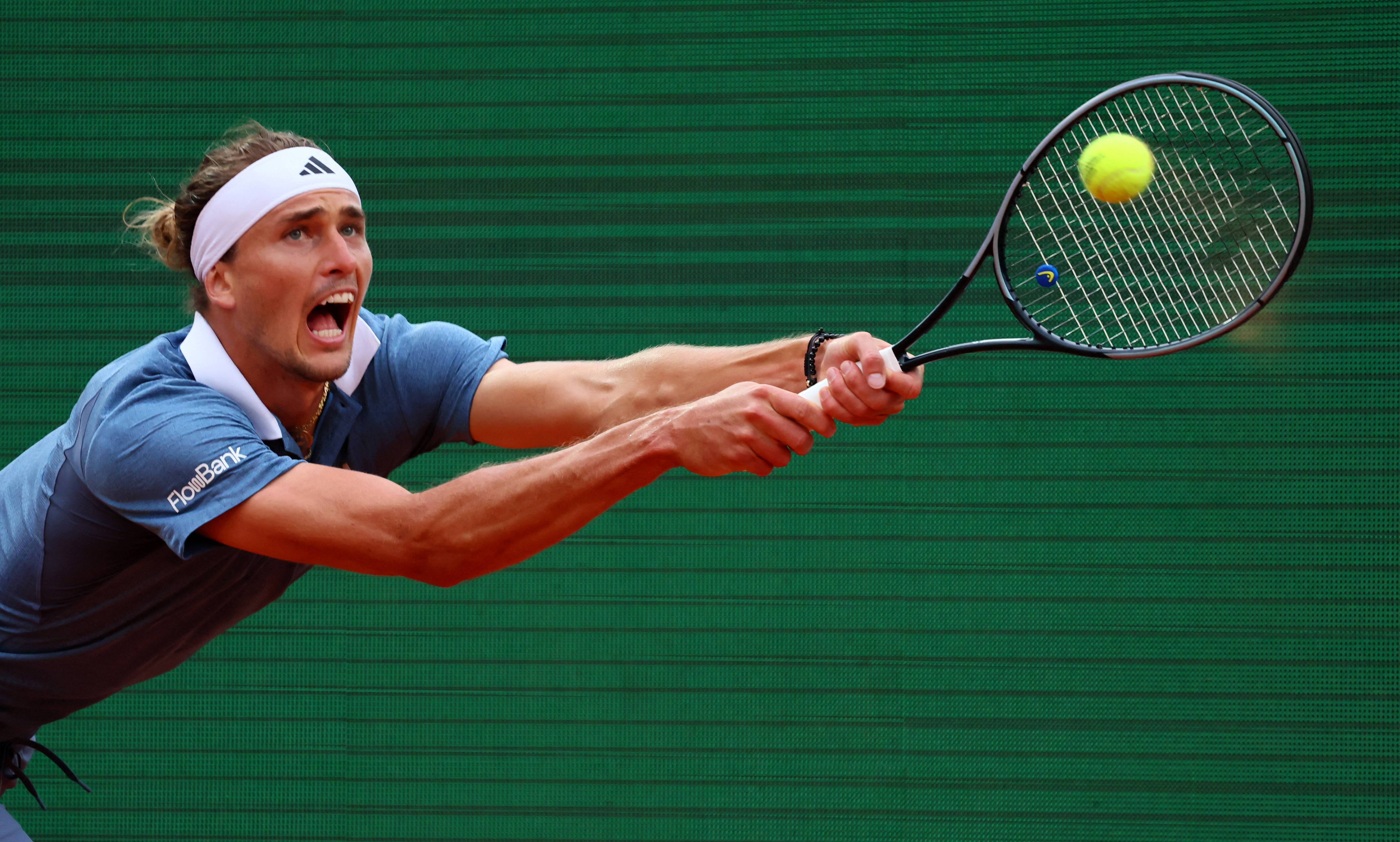 世界网球队完胜德国网球队,兹维列夫打破历史纪录的简单介绍 世界网球队完胜德国网球队,兹维列夫打破历史纪录的简单介绍