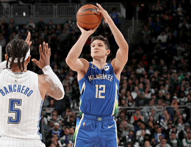 开云体育中国-包含连胜势头难挡！S赛豪取十连胜的词条